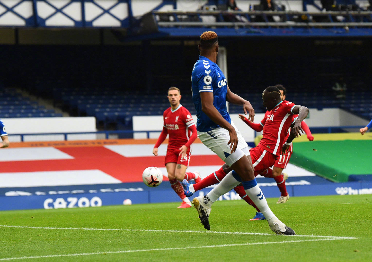 展现了极高 展现了极高